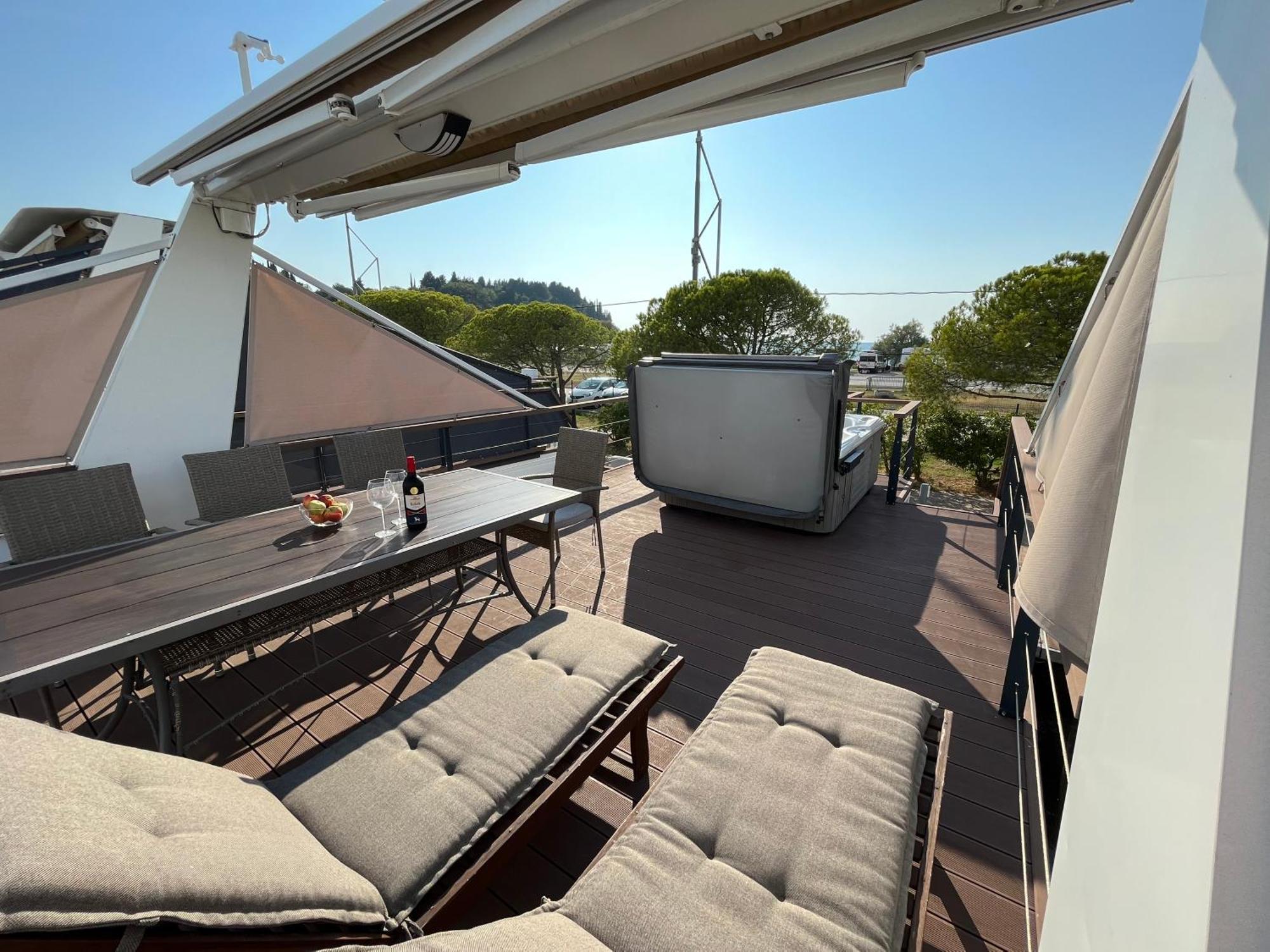 Marina Luxury Houseboat Lace Portoroz Exterior foto